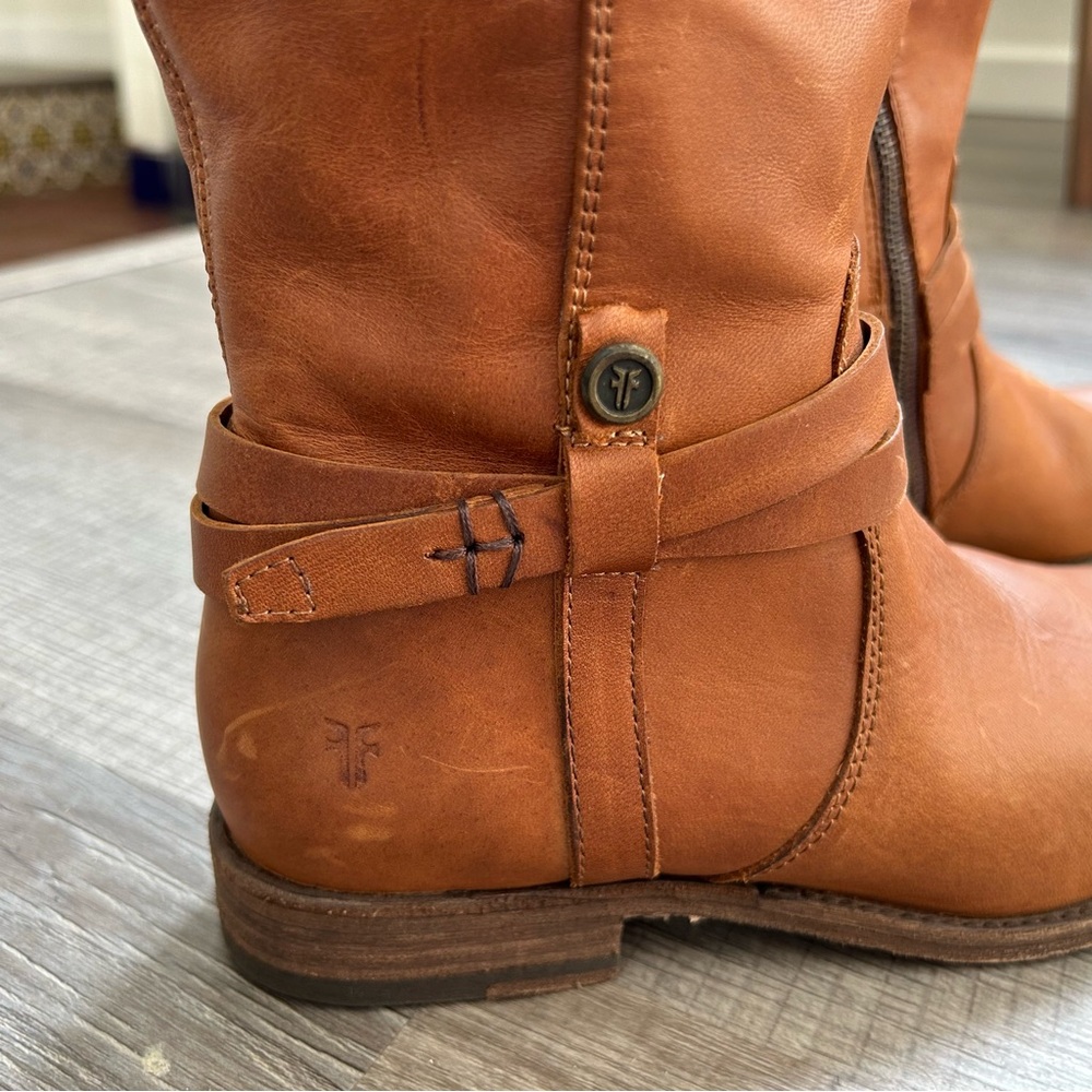Frye Melissa Belted Leather Boots NEW! - Picture 6 of 10